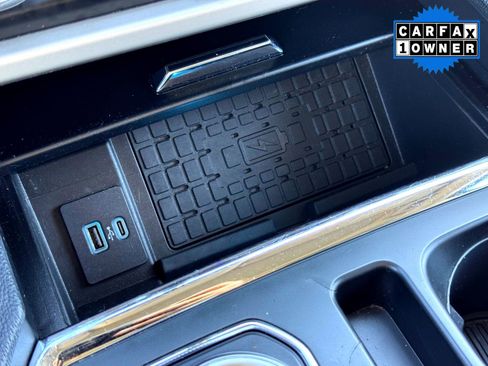 Used 2024 Ford Expedition Max XLT image 27