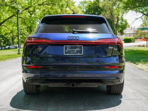 Used 2022 Audi e-tron Premium Plus AWD/4WD image 6
