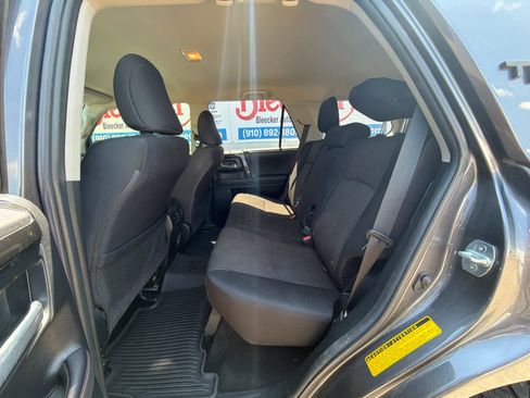 Used 2021 Toyota 4Runner TRD Off-Road AWD/4WD image 36