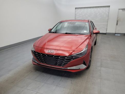 Used 2021 Hyundai Elantra Limited FWD image 15