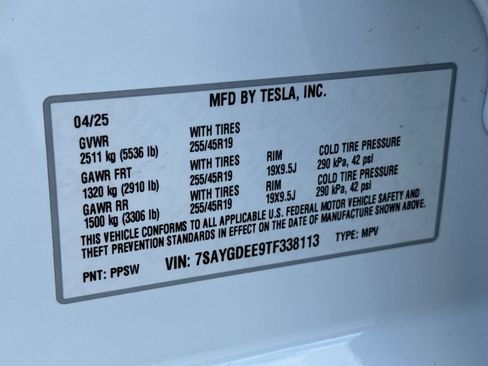 Used 2026 Tesla Model Y Long Range AWD/4WD image 26