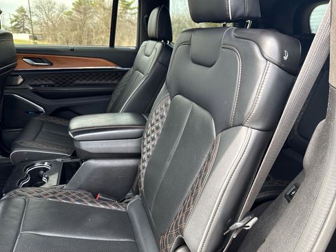 Used 2022 Jeep Grand Cherokee L Summit w/ Advanced Protech Group IV image 21