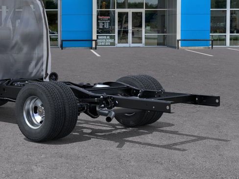 New 2026 Chevrolet Express 3500 w/ Power Convenience Package image 11