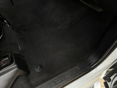 Used 2025 RAM 2500 Big Horn AWD/4WD image 13