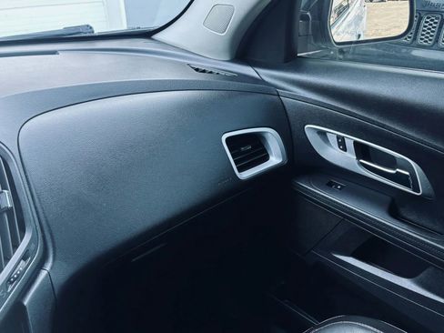 Used 2017 Chevrolet Equinox LT w/ Sport Edition image 31