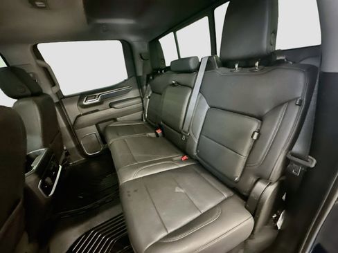 Used 2023 Chevrolet Silverado 1500 LTZ w/ LTZ Premium Package AWD/4WD image 30