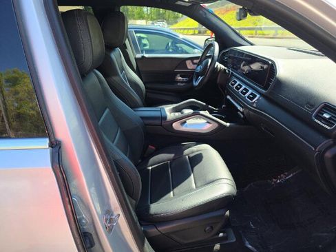 Used 2021 Mercedes-Benz GLS 450 4MATIC image 12