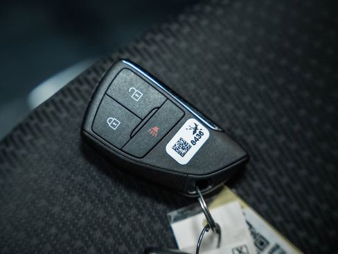 Used 2024 Chevrolet Silverado 2500 Custom image 50