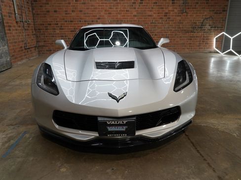 Used 2018 Chevrolet Corvette Stingray Coupe RWD image 5