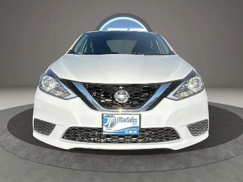Used 2017 Nissan Sentra SV FWD image 17