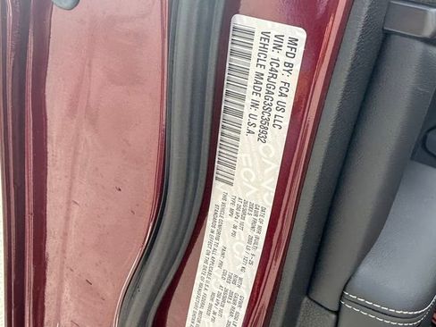 New 2025 Jeep Grand Cherokee Altitude image 30