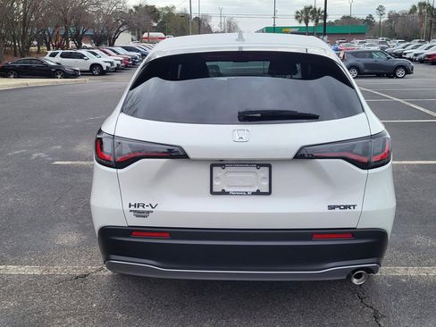 New 2026 Honda HR-V Sport image 3