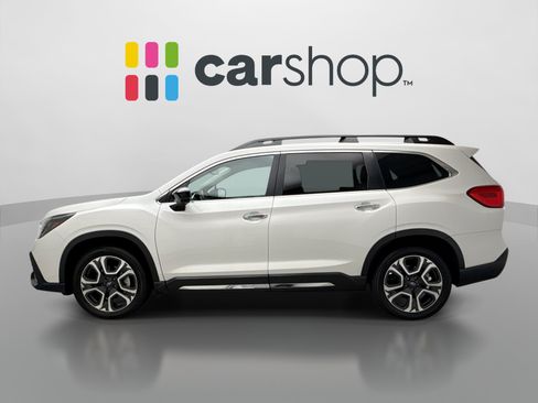 Used 2024 Subaru Ascent Touring AWD/4WD image 2
