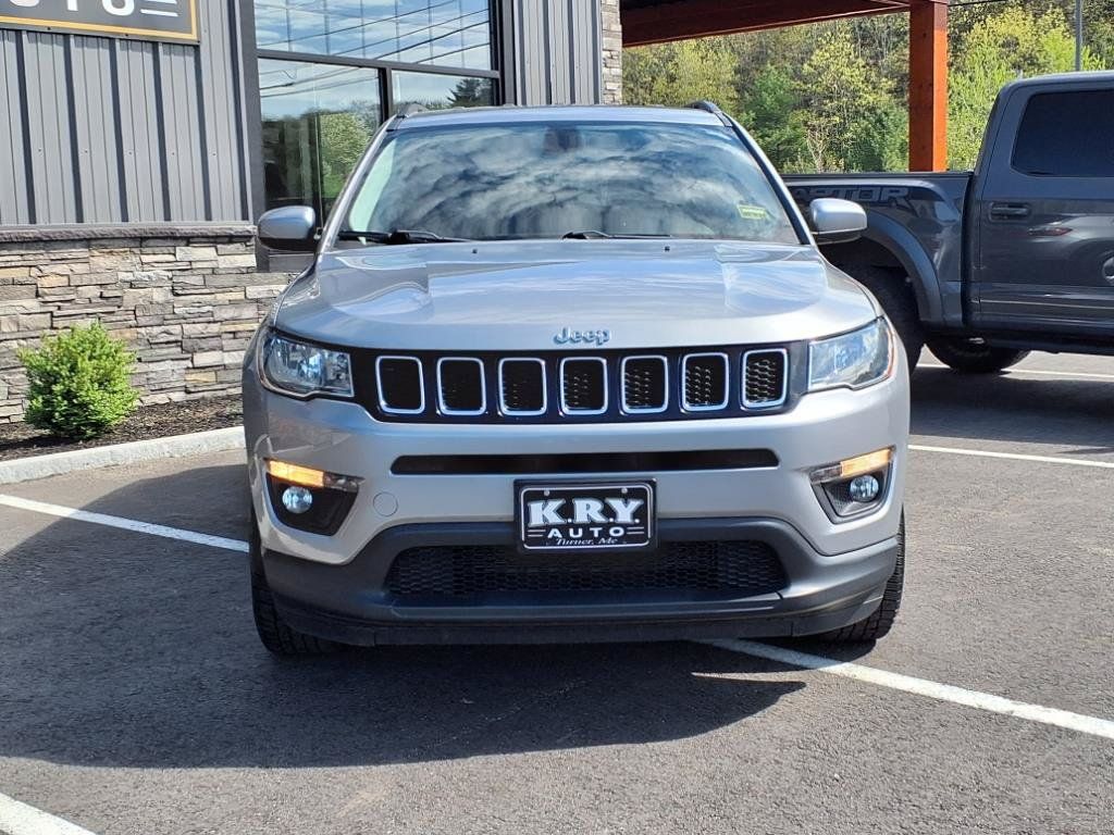 Used 2019 Jeep Compass Latitude AWD/4WD image 2