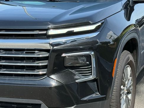 Used 2024 Chevrolet Traverse LT FWD image 10