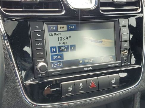 Used 2012 Chrysler 200 Limited FWD image 18