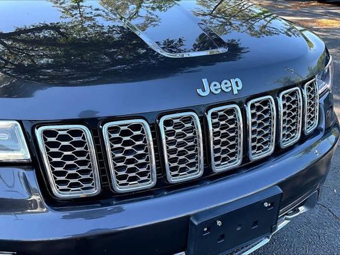 Used 2017 Jeep Grand Cherokee Overland image 30