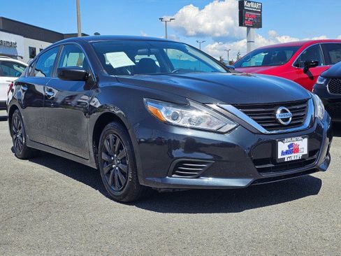 Used 2017 Nissan Altima 2.5 S w/ Power Driver Seat Package FWD image 1