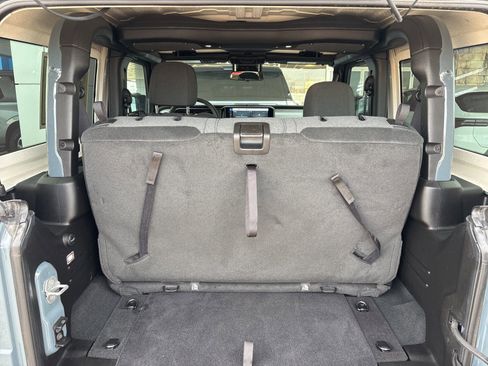 Used 2024 Jeep Wrangler Sport S image 12
