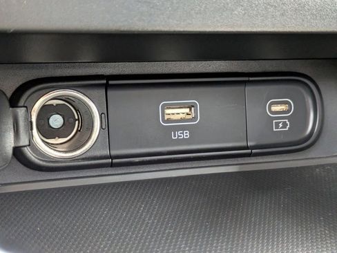 Used 2023 Kia Soul GT-Line image 23