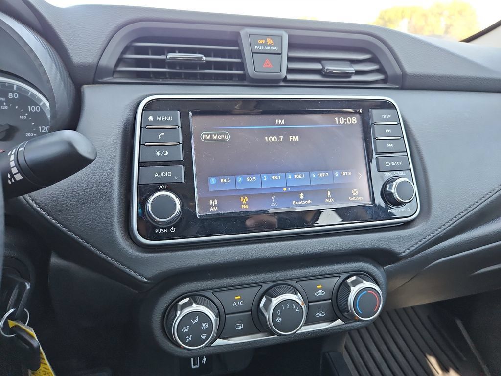 Used 2025 Nissan Versa S FWD image 22