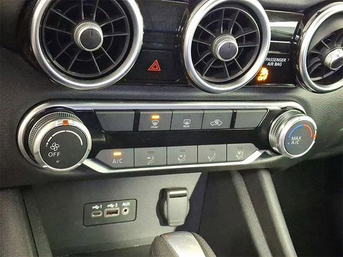 Used 2023 Nissan Sentra SV image 21