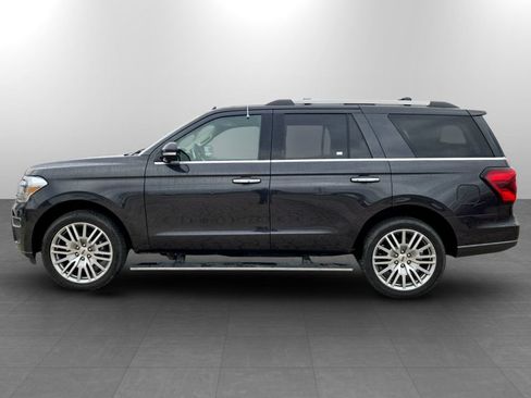 Used 2024 Ford Expedition Limited AWD/4WD image 7