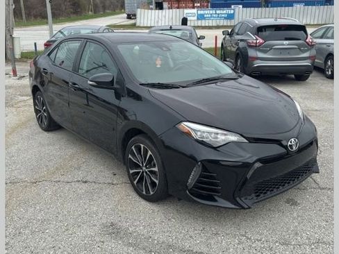 Used 2017 Toyota Corolla SE w/ Body Protection Package image 1