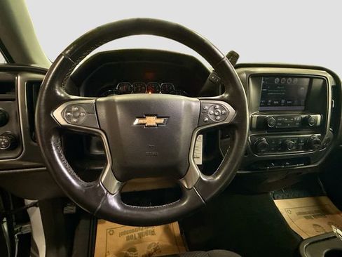 Used 2018 Chevrolet Silverado 1500 LT w/ All Star Edition AWD/4WD image 12