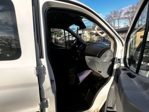 Used 2019 Ford Transit 250 130 Low Roof w/ Exterior Upgrade Package image 30