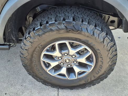 Used 2025 Ford Bronco Badlands AWD/4WD image 10