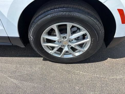Used 2023 Chevrolet Equinox LS w/ LS Convenience Package AWD/4WD image 37