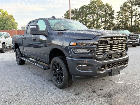 Used 2026 RAM 2500 Big Horn AWD/4WD image 4