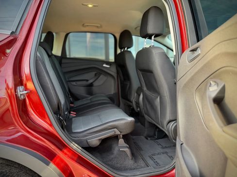 Used 2016 Ford Escape SE FWD image 16