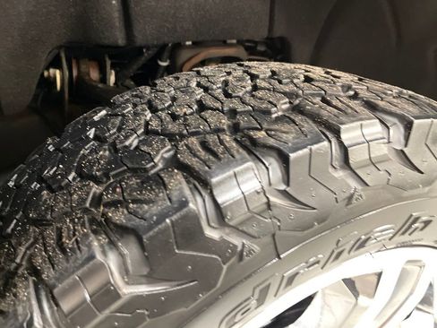 Used 2019 Chevrolet Silverado 2500 High Country w/ Duramax Plus Package image 29