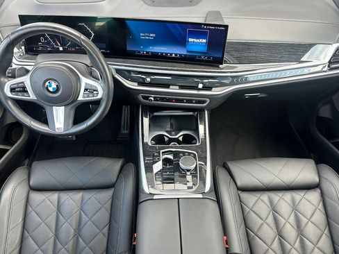 Used 2024 BMW X7 xDrive40i w/ M Sport Package AWD/4WD image 12