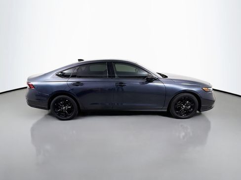 Certified 2025 Honda Accord SE image 8
