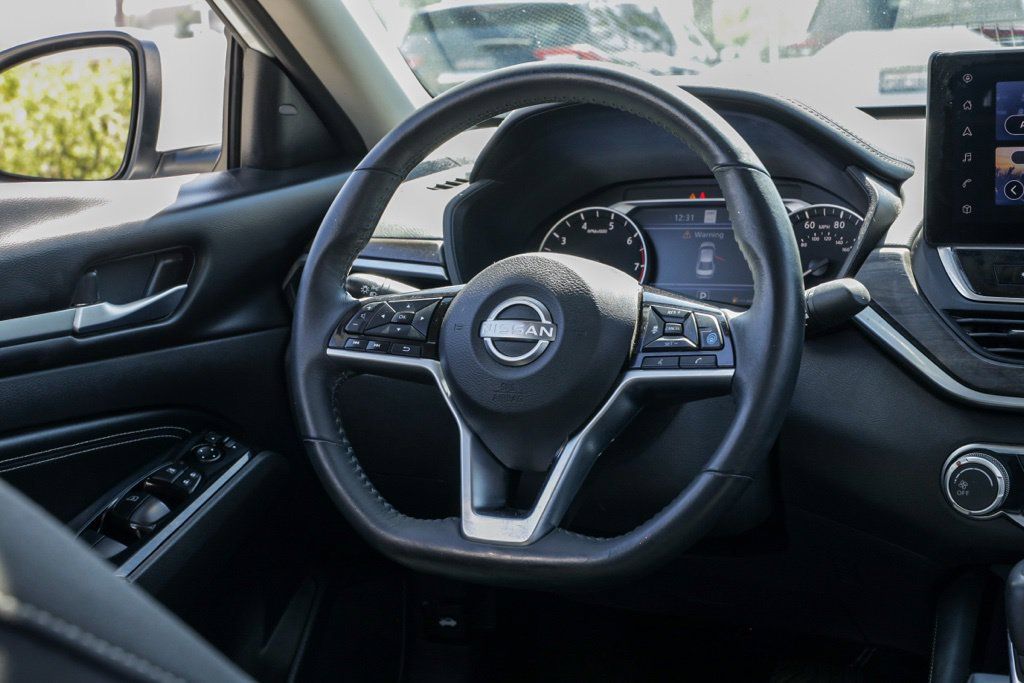 Used 2023 Nissan Altima 2.5 SV w/ SV Premium Package FWD image 26