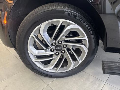 Used 2025 Lincoln Navigator L Reserve AWD/4WD image 28