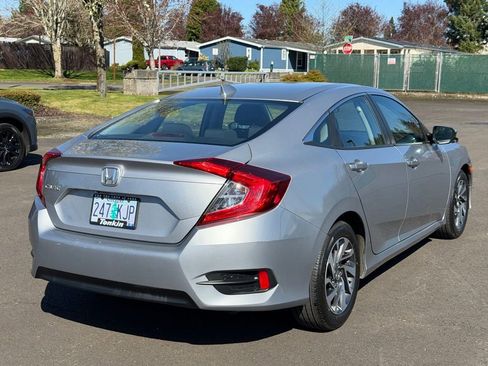 Used 2017 Honda Civic EX image 8