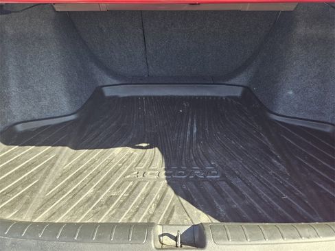 Used 2018 Honda Accord EX-L image 31