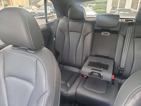 Used 2019 Audi Q8 Premium image 22
