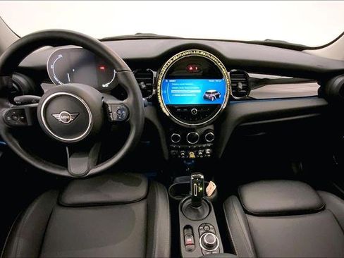 Used 2022 MINI Cooper SE image 16
