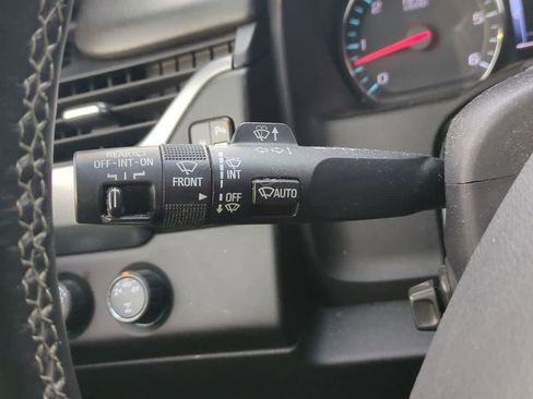 Used 2015 Chevrolet Suburban LTZ image 27