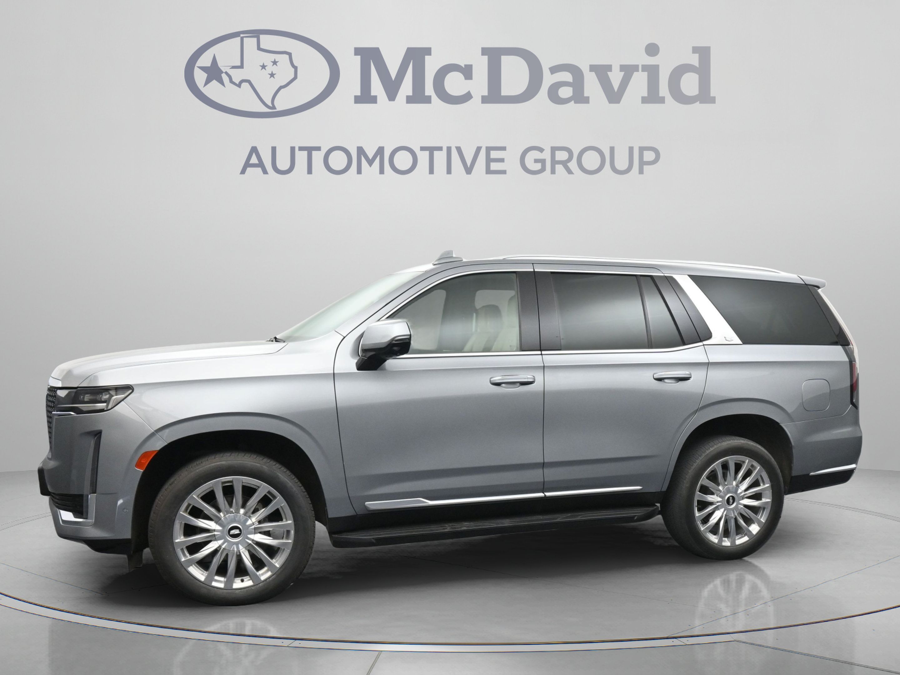 Used 2023 Cadillac Escalade Premium Luxury AWD/4WD image 5