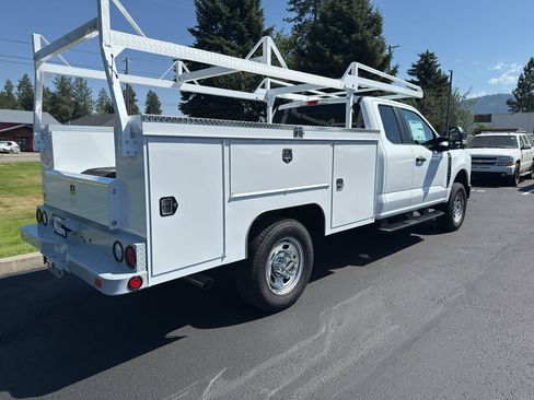 New 2025 Ford F350 XL w/ XL Chrome Package image 5