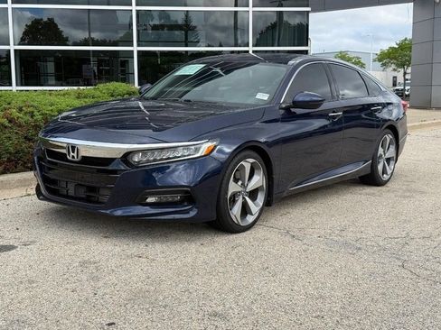 Used 2018 Honda Accord Touring image 7