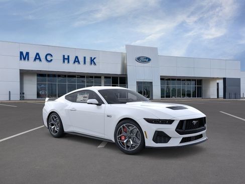 New 2026 Ford Mustang GT Premium w/ GT Performance Package RWD image 7