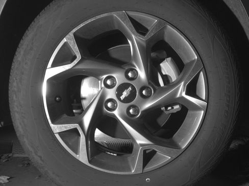 Used 2025 Chevrolet Trax LT image 13