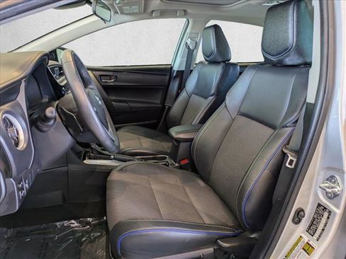 Used 2017 Toyota Corolla SE w/ SE Premium Package FWD image 16